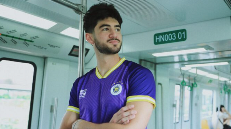 kyle-colonna-khang-dinh-khat-vong-khoac-ao-tuyen-viet