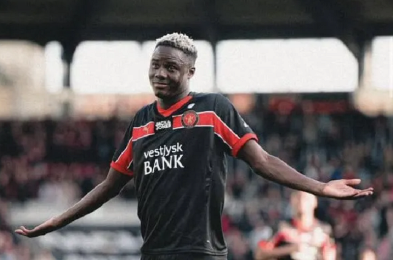 arsenal-theo-doi-tien-dao-tre-franculino-dju-ung-vien-thay-the